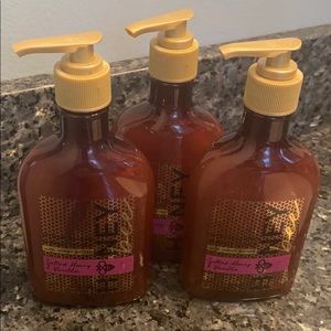 Bath and Body Works honey hand soap